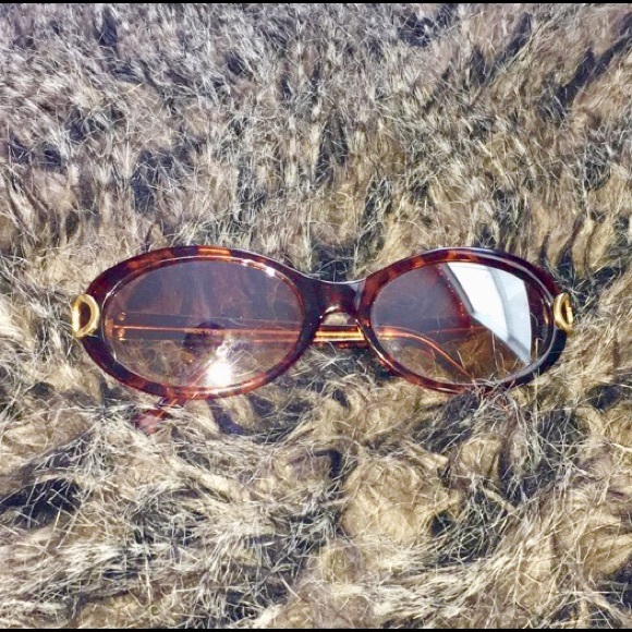 Y2K vintage oval shape tortoise shell sunglasses - Picture 2 of 6